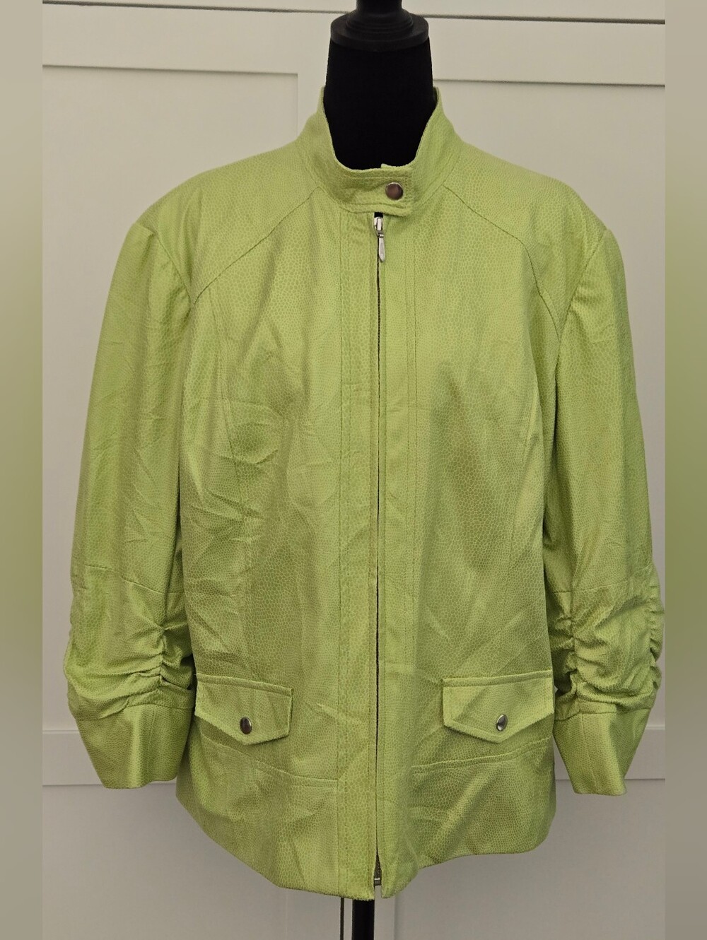 Chico's Lime Green Faux Snakeskin Moto Zip-Front Ruched 3/4 Sleeves Jacket XL 3